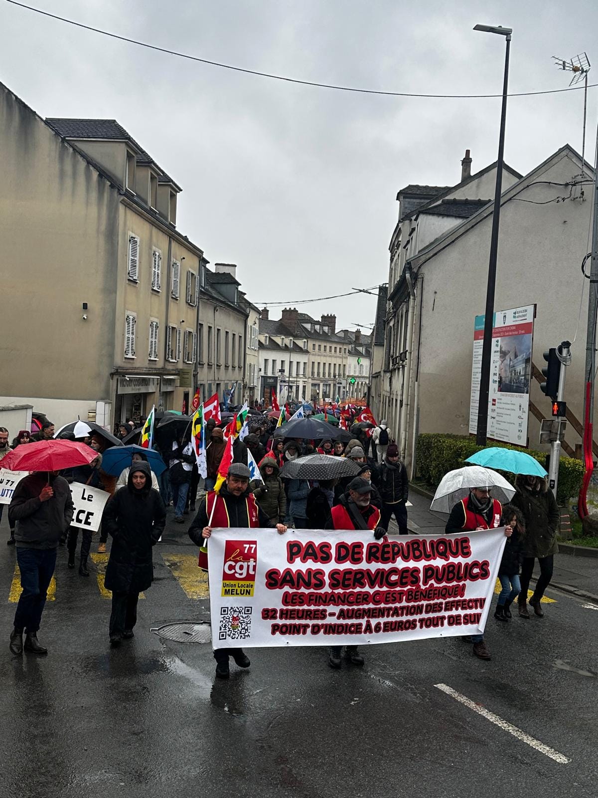 You are currently viewing MANIFESTATION DU 5 DÉCEMBRE À MELUN. UN SUCCÈS COLLECTIF QUI EN APPELLE D’AUTRES !